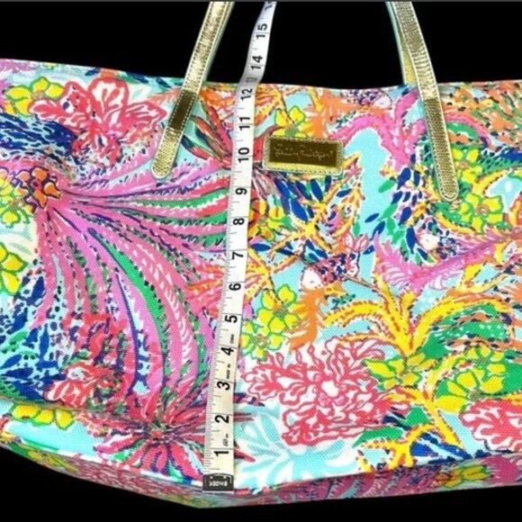 Lilly Pulitzer tote - Picture 5 of 8
